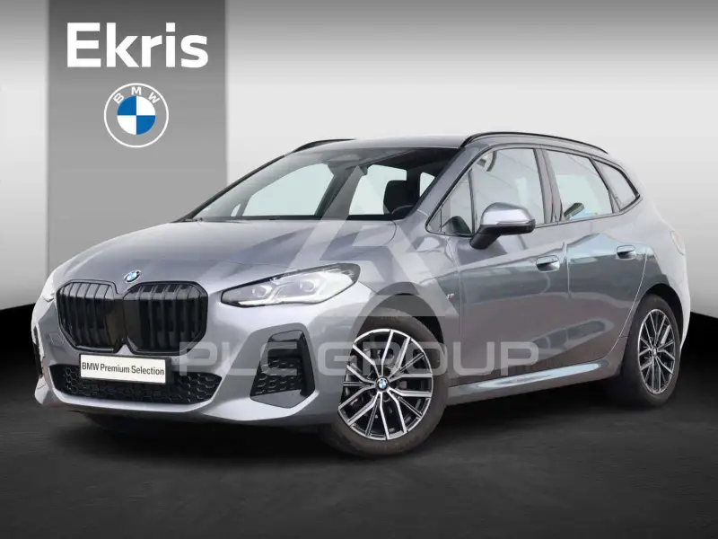 2022 BMW 218