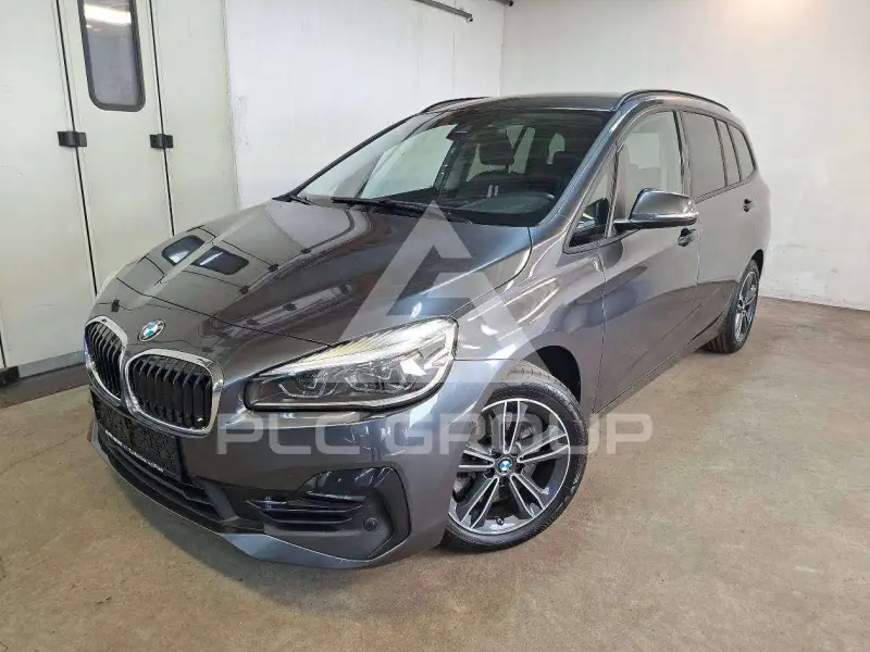 2022 BMW 218