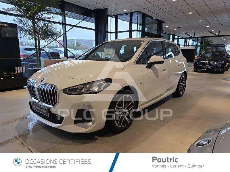 2022 BMW 218