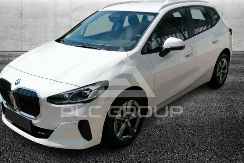 2022 BMW 218