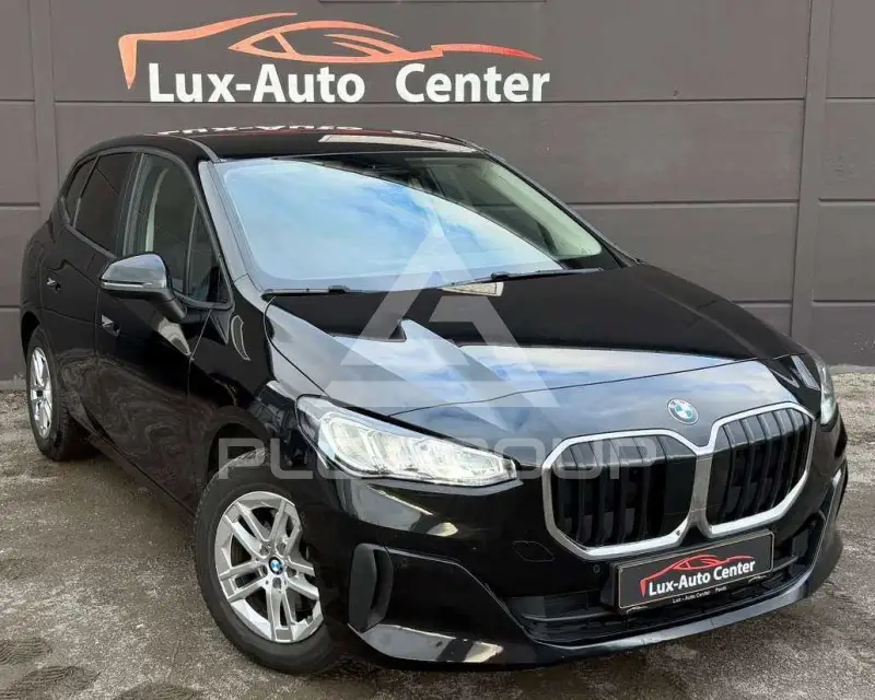 2022 BMW 218