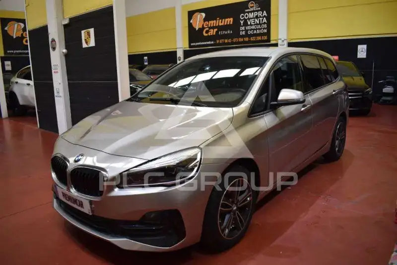 2022 BMW 218
