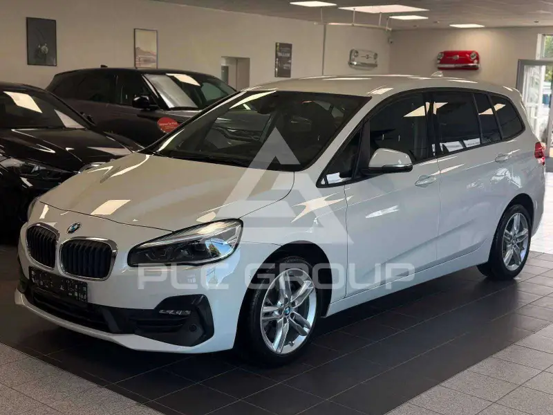 2022 BMW 218