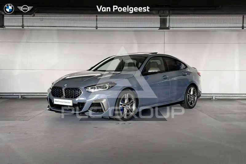 2022 BMW 235