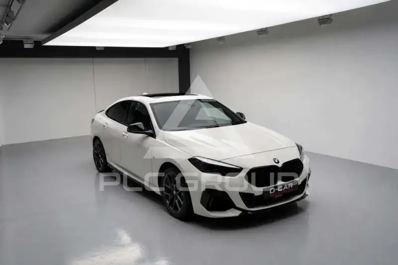 2022 BMW 235