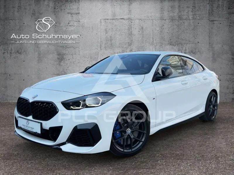 2022 BMW 235