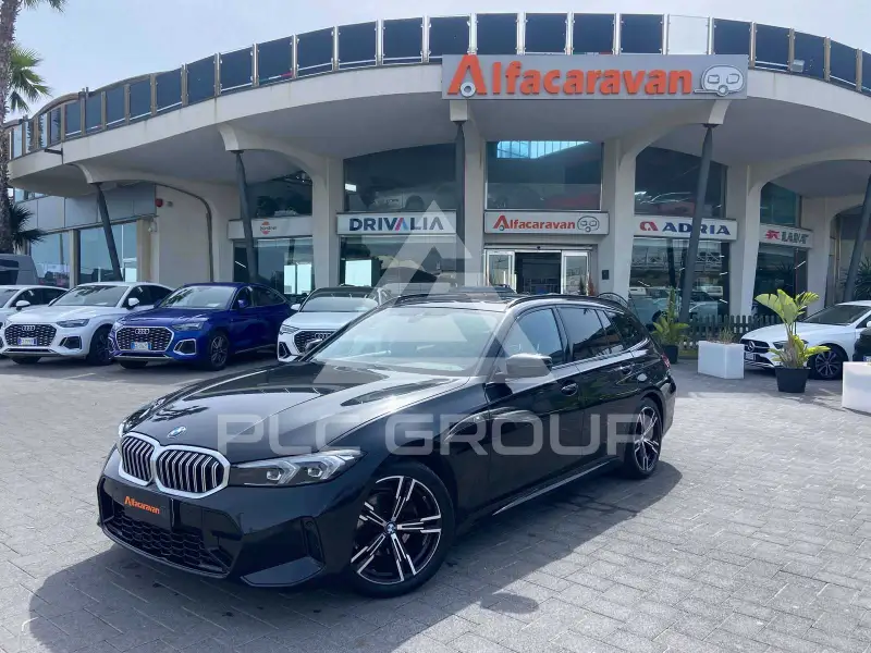2022 BMW 320