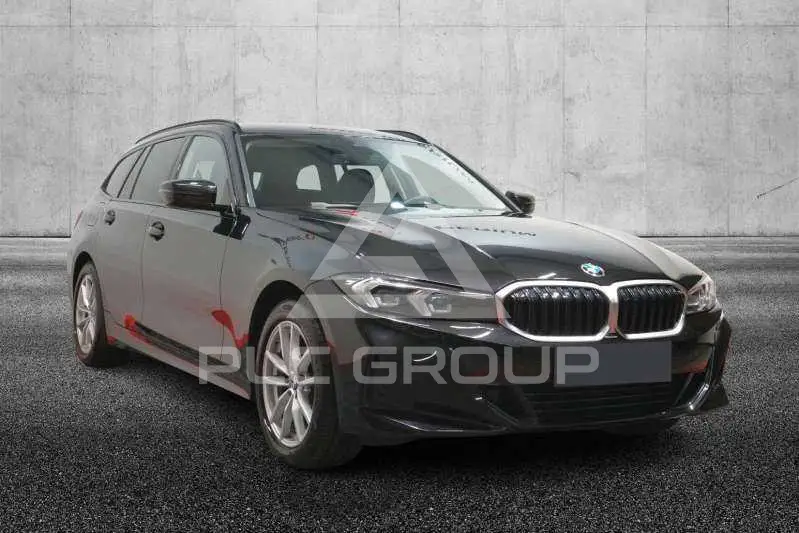 2022 BMW 320
