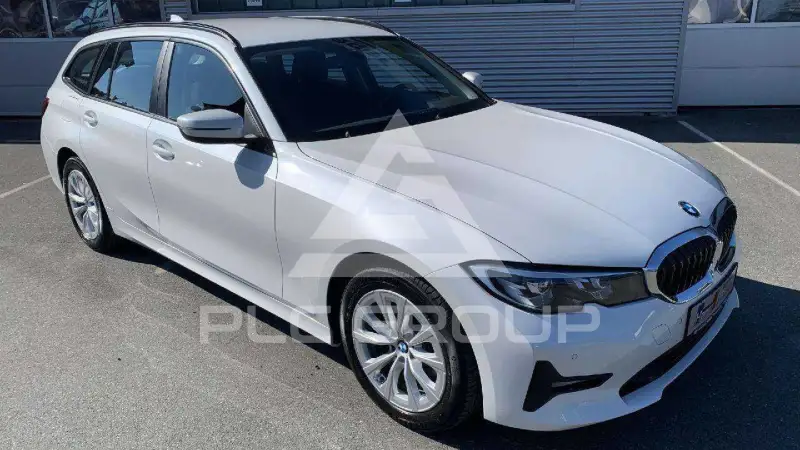 2022 BMW 320