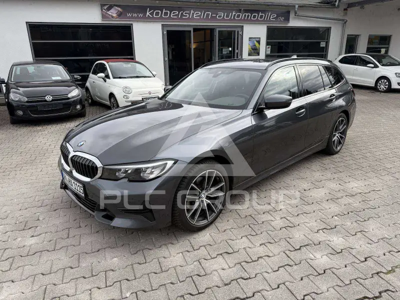 2022 BMW 320