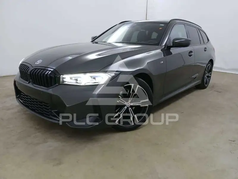2022 BMW 320