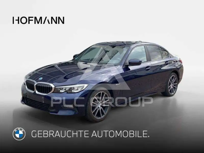 2022 BMW 320