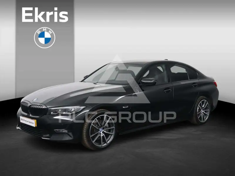 2022 BMW 320
