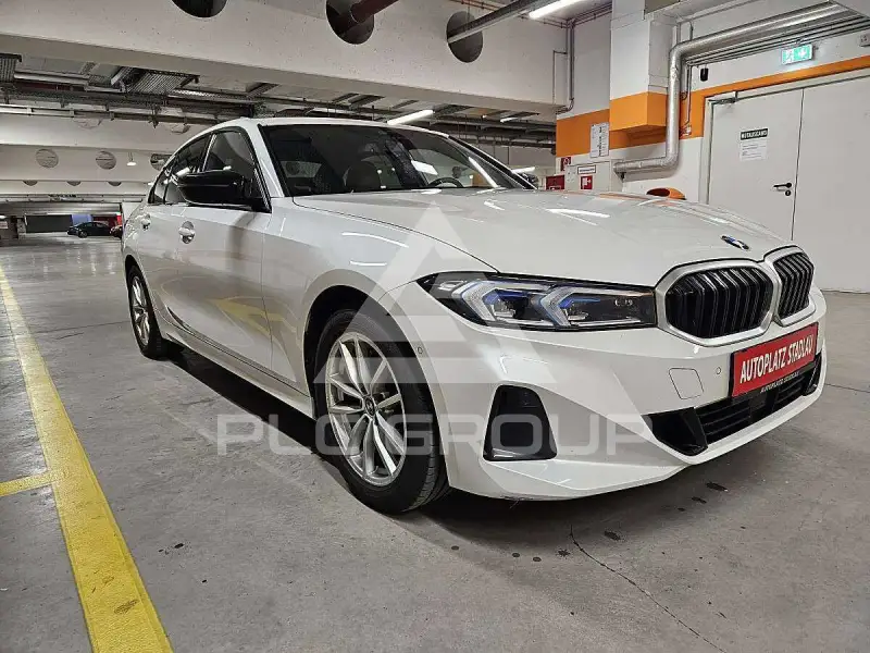 2022 BMW 320