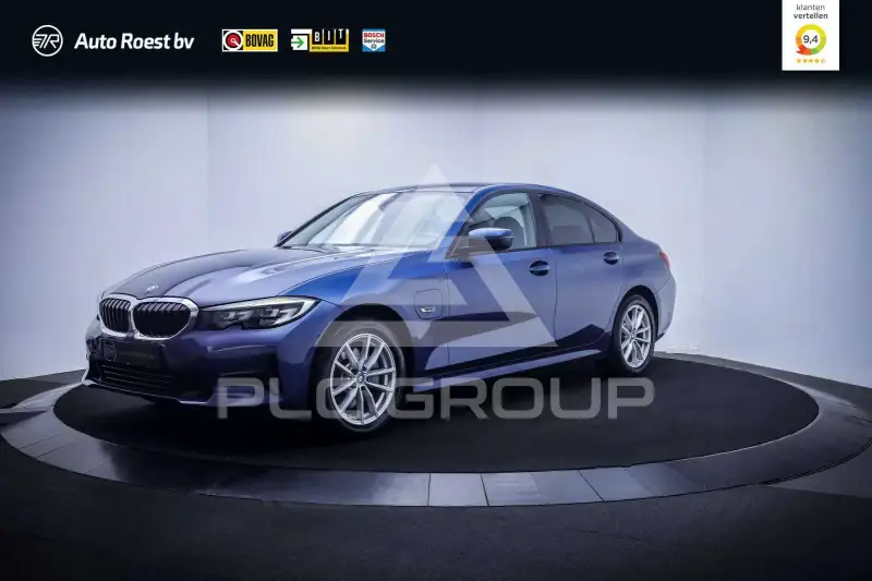 2022 BMW 320