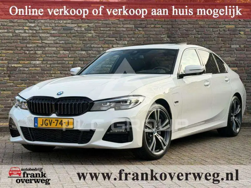 2022 BMW 320