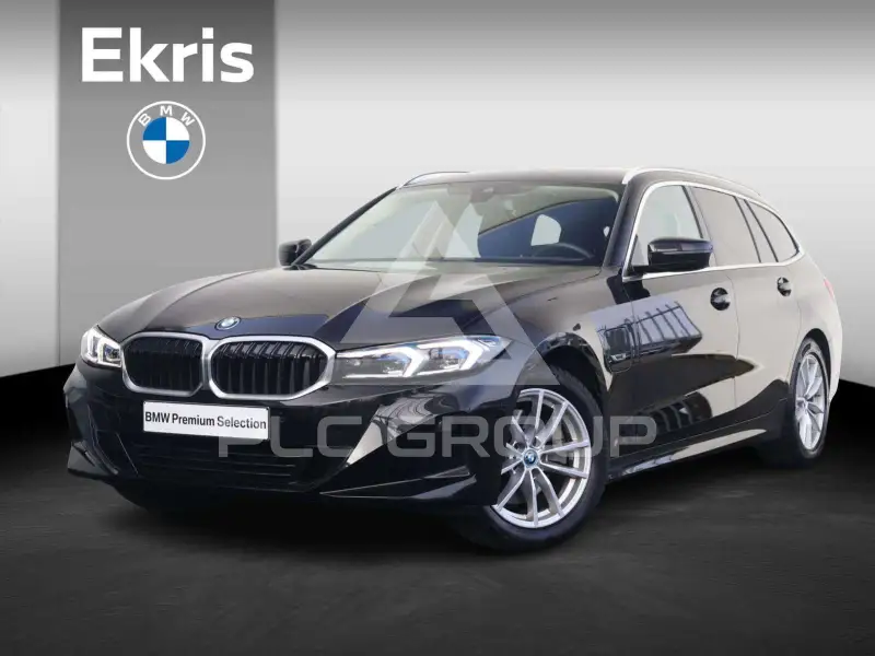 2022 BMW 320