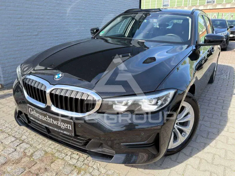 2022 BMW 320