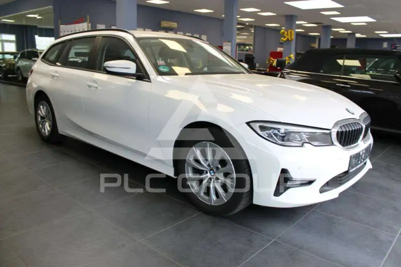 2022 BMW 320