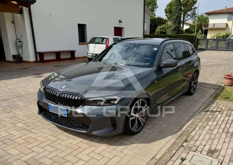 2022 BMW 320