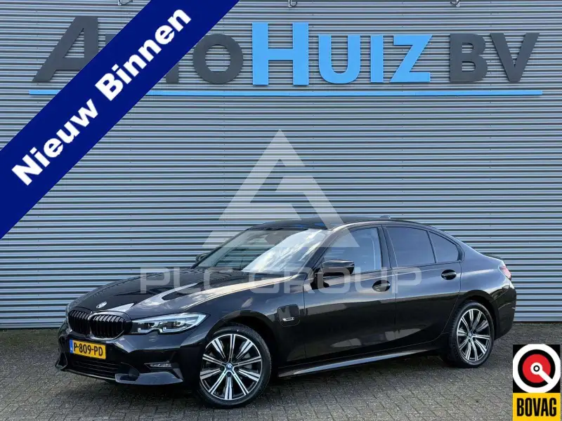 2022 BMW 320