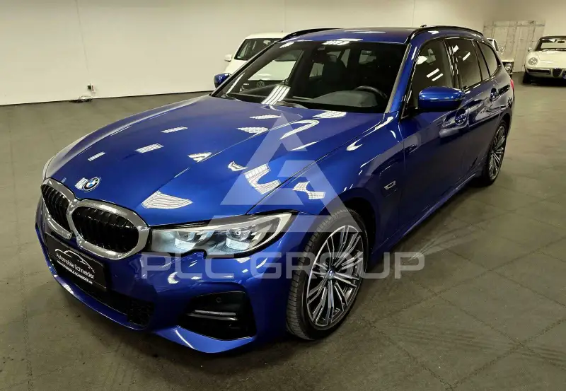 2022 BMW 320