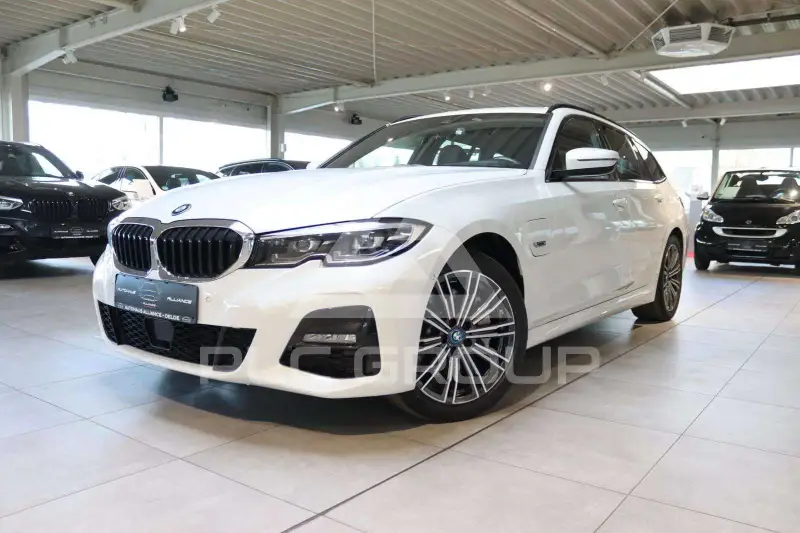 2022 BMW 330