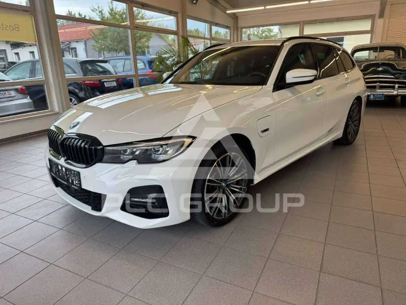 2022 BMW 330