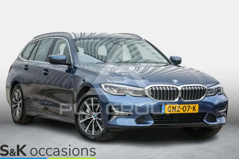 2022 BMW 330