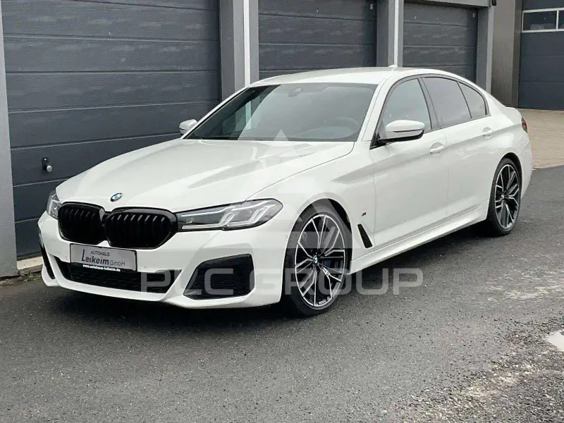 2022 BMW 550