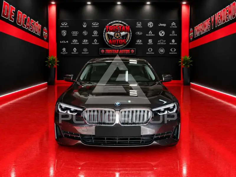 2022 BMW 550