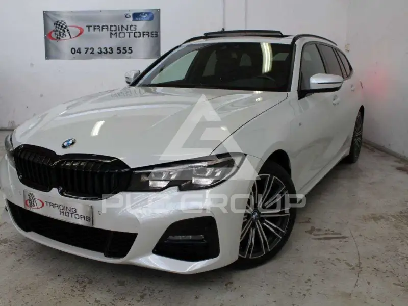 2022 BMW 320