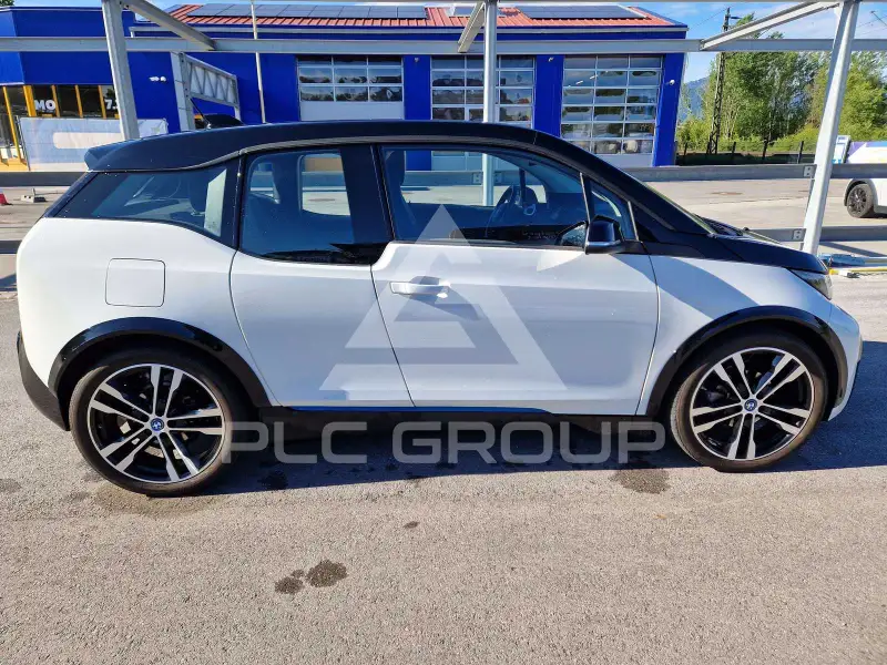 2022 BMW I3