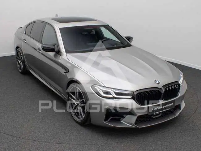 2022 BMW M5