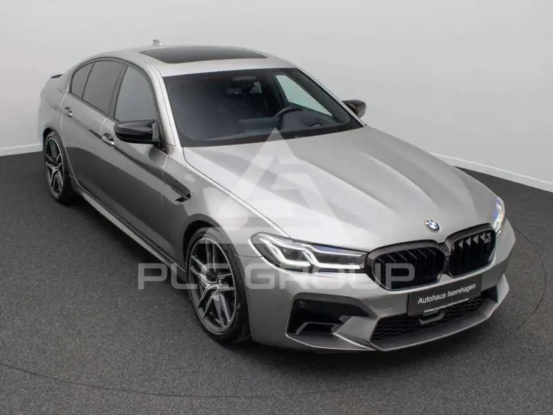 2022 BMW M5