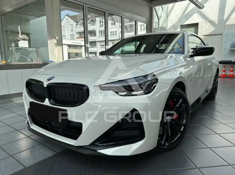 2022 BMW M2