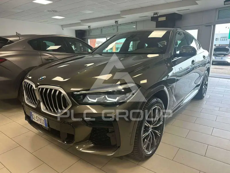2022 BMW X6
