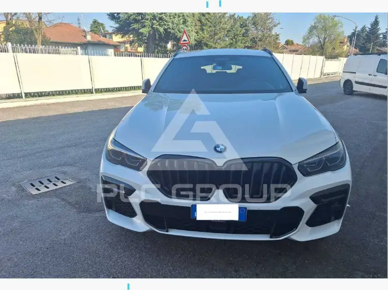 2022 BMW X6