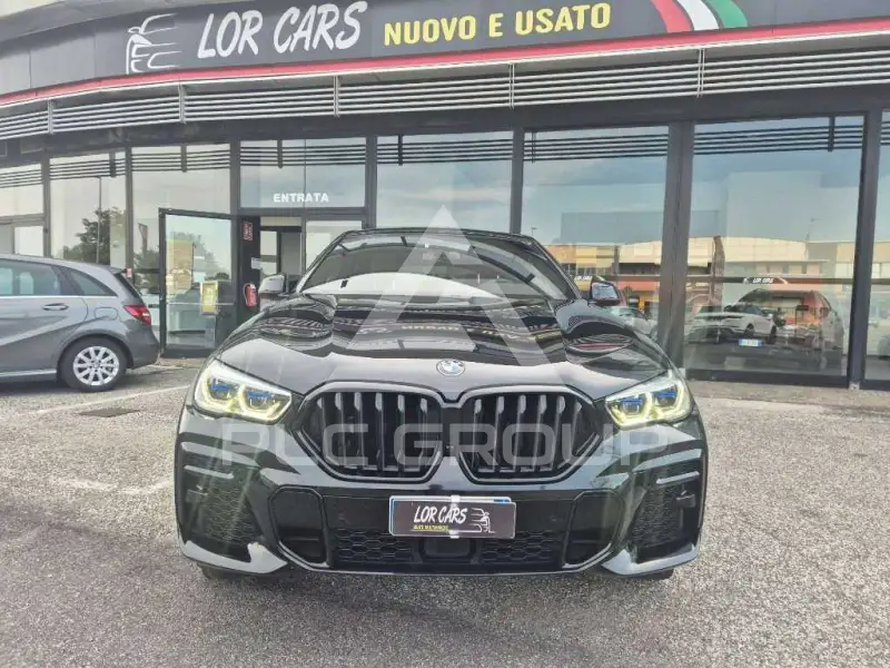 2022 BMW X6