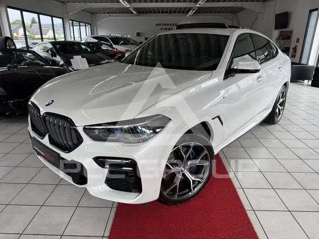 2022 BMW X6