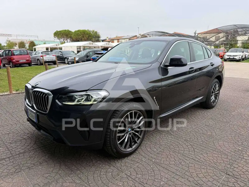 2022 BMW X4