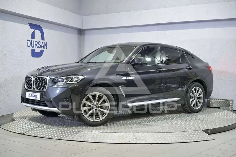2022 BMW X4