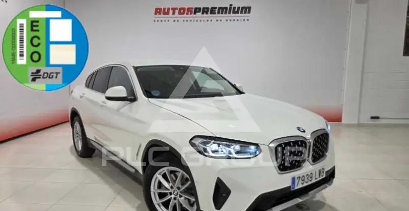 2022 BMW X4