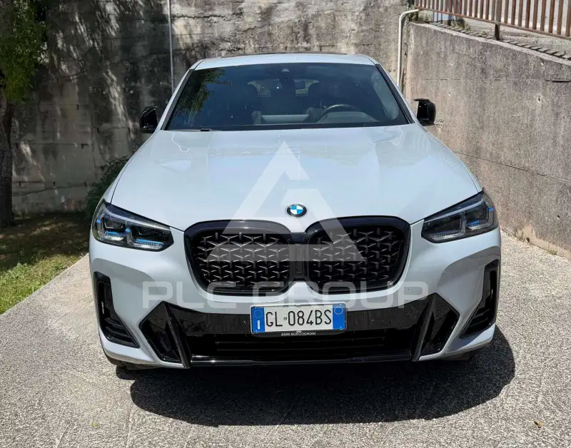 2022 BMW X4