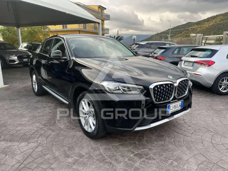 2022 BMW X4