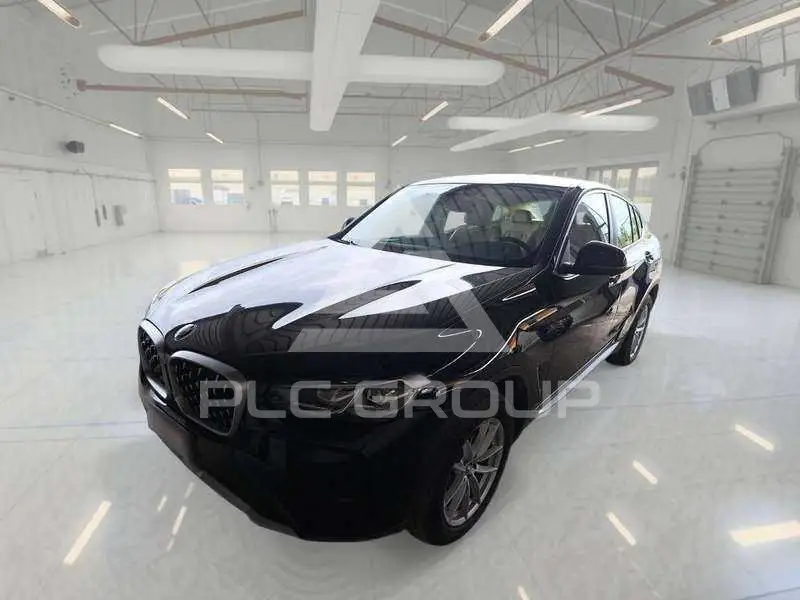 2022 BMW X4