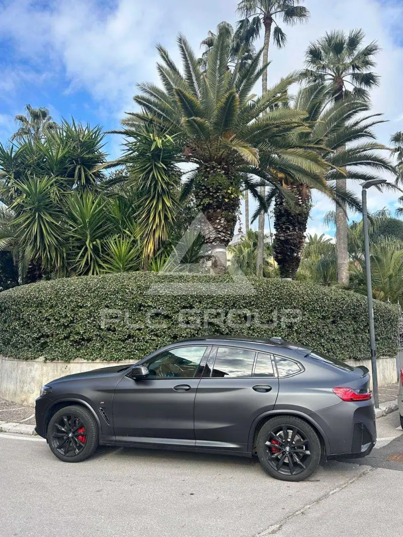 2022 BMW X4