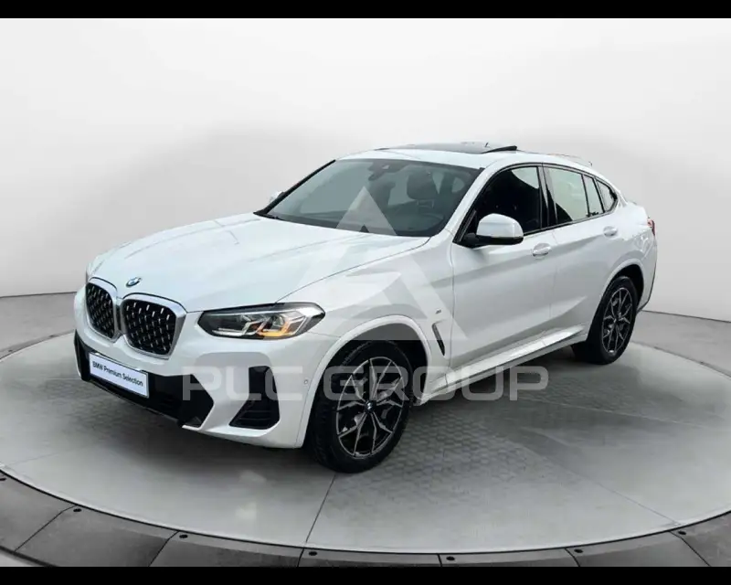 2022 BMW X4