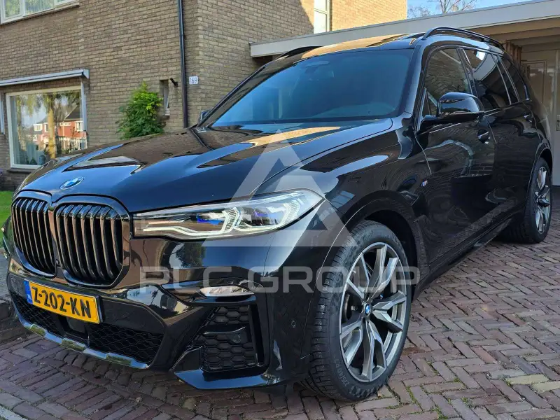 2022 BMW X7