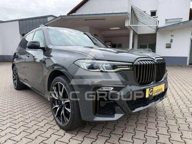 2022 BMW X7